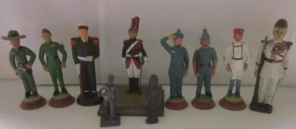 10 Vintage soldaten o.a.Frankrijk ,India enz div. grote LEES, Ophalen of Verzenden