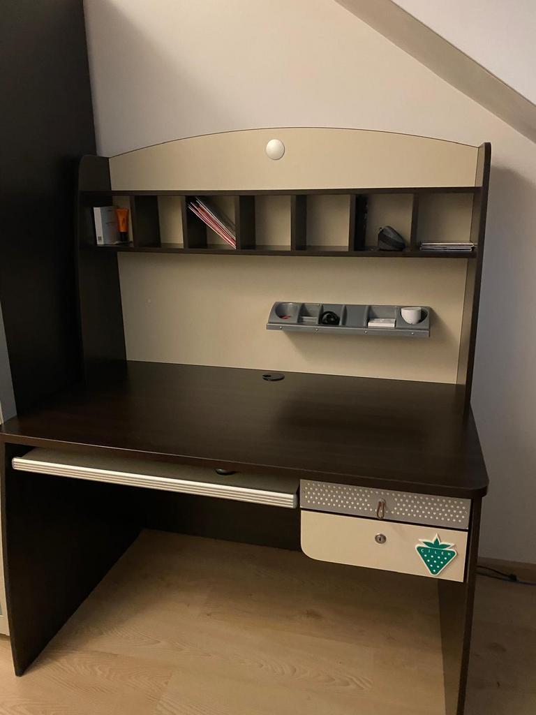 Çilek bureau met opzetkast, Huis en Inrichting, Ophalen, 120 tot 170 cm, Zo goed als nieuw, 120 tot 170 cm