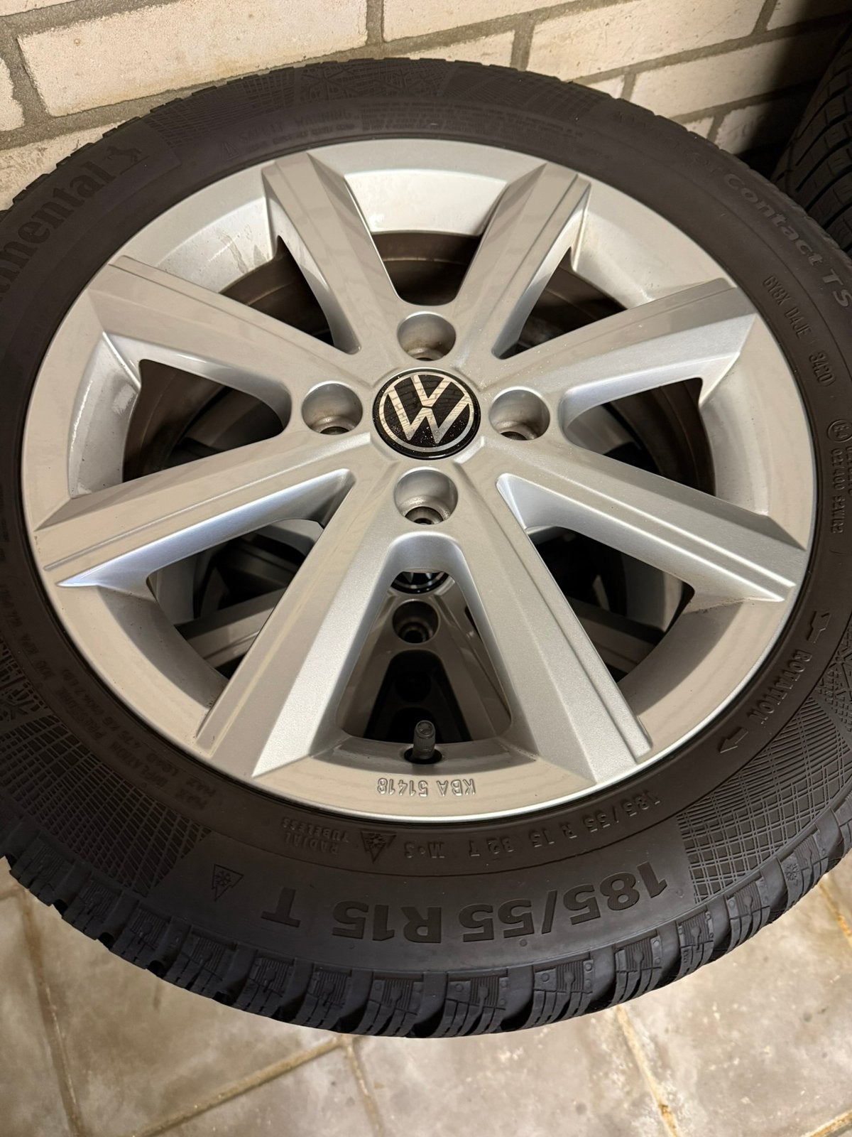 VW Up winterbanden op originele velgen – 185/55 R15, Ophalen, 15 inch, Banden en Velgen, 185 mm