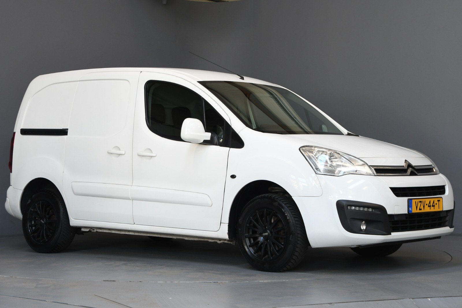 Citroën Berlingo 1.6 VTi benzine 3-zits | cruise | pdc, Voorwielaandrijving, Euro 6, 4 cilinders, Citroën