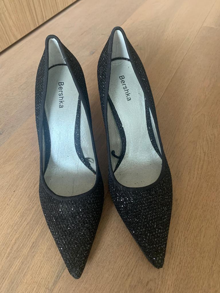 Mooie glitter hakschoenen, Zwart, Zo goed als nieuw, Schoenen met hoge hakken, Bersha
