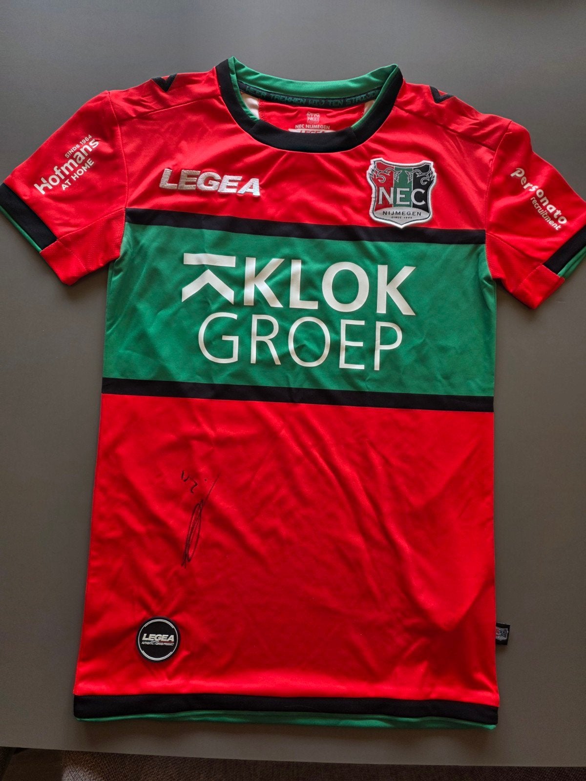 NEC Nijmegen Thuisshirt 2020-2021 Gesigneerd Maat 2XS, Maat XS of kleiner, Ophalen of Verzenden, Zo goed als nieuw, Shirt