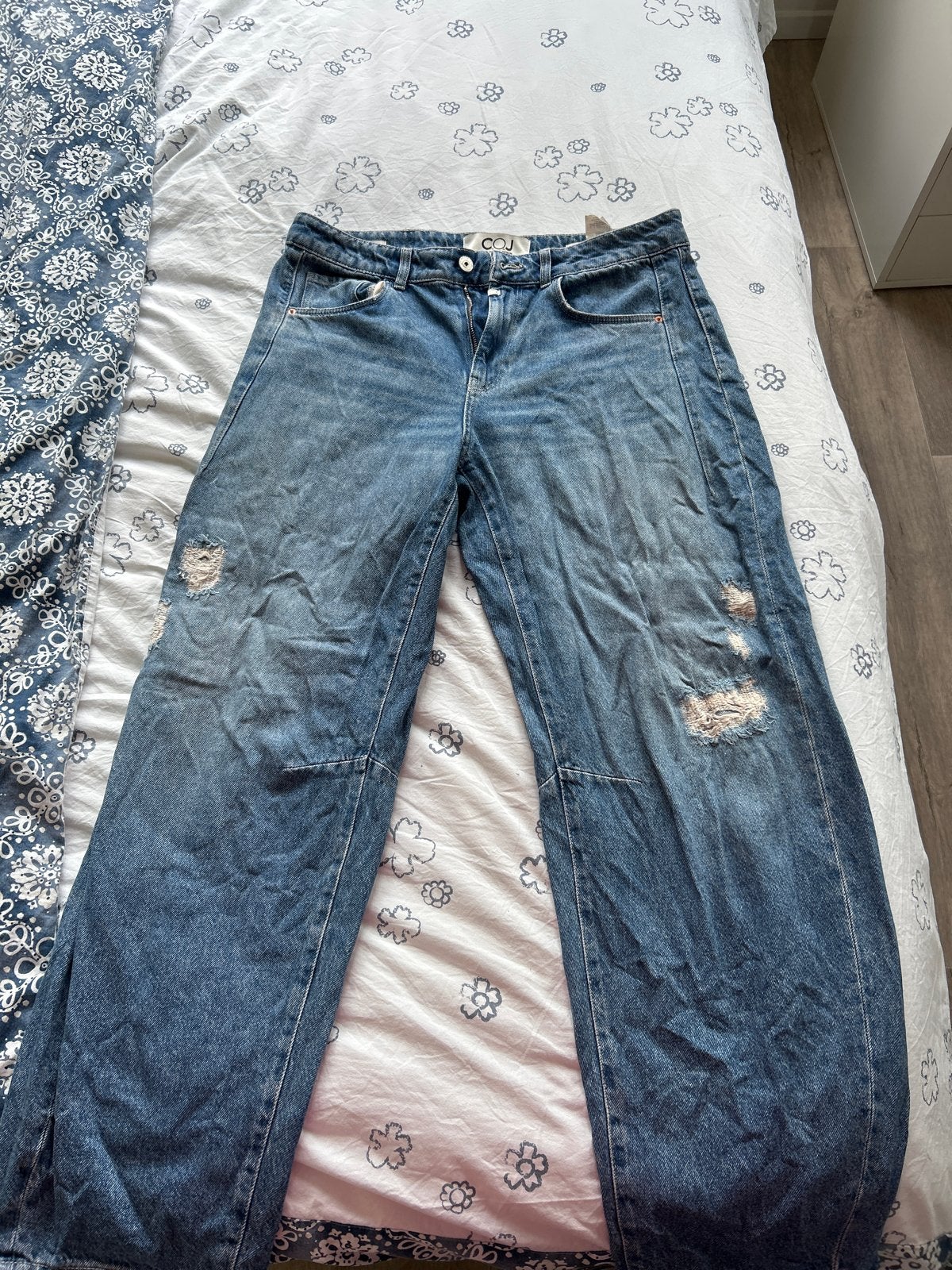 OCoj Clara Tinted Balloon Jeans W32 L30 - Gedragen, Kleding | Dames, Ophalen of Verzenden, Gedragen, Blauw, W30 - W32 (confectie 38/40)