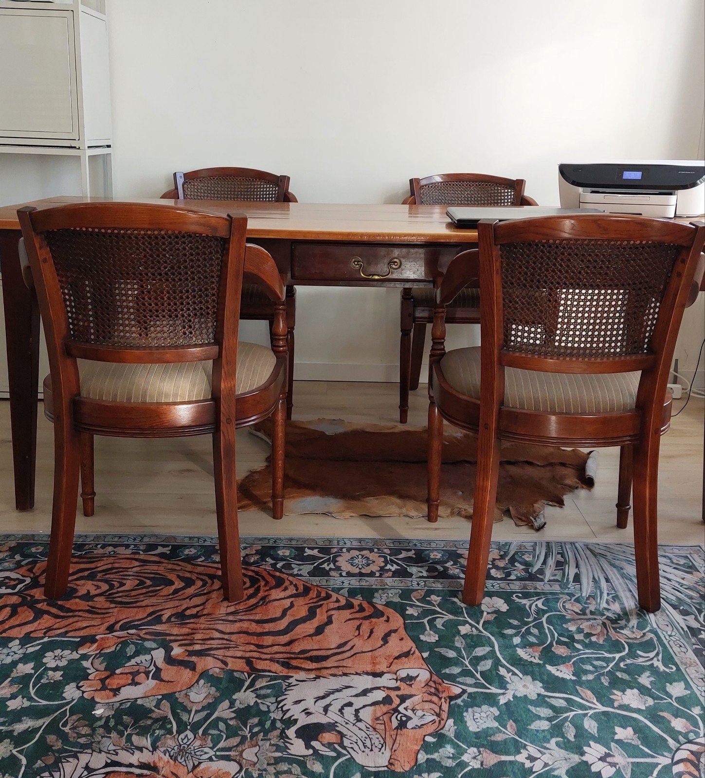 Antieke Kloostertafel met 4 Franse Armstoelen, Ophalen