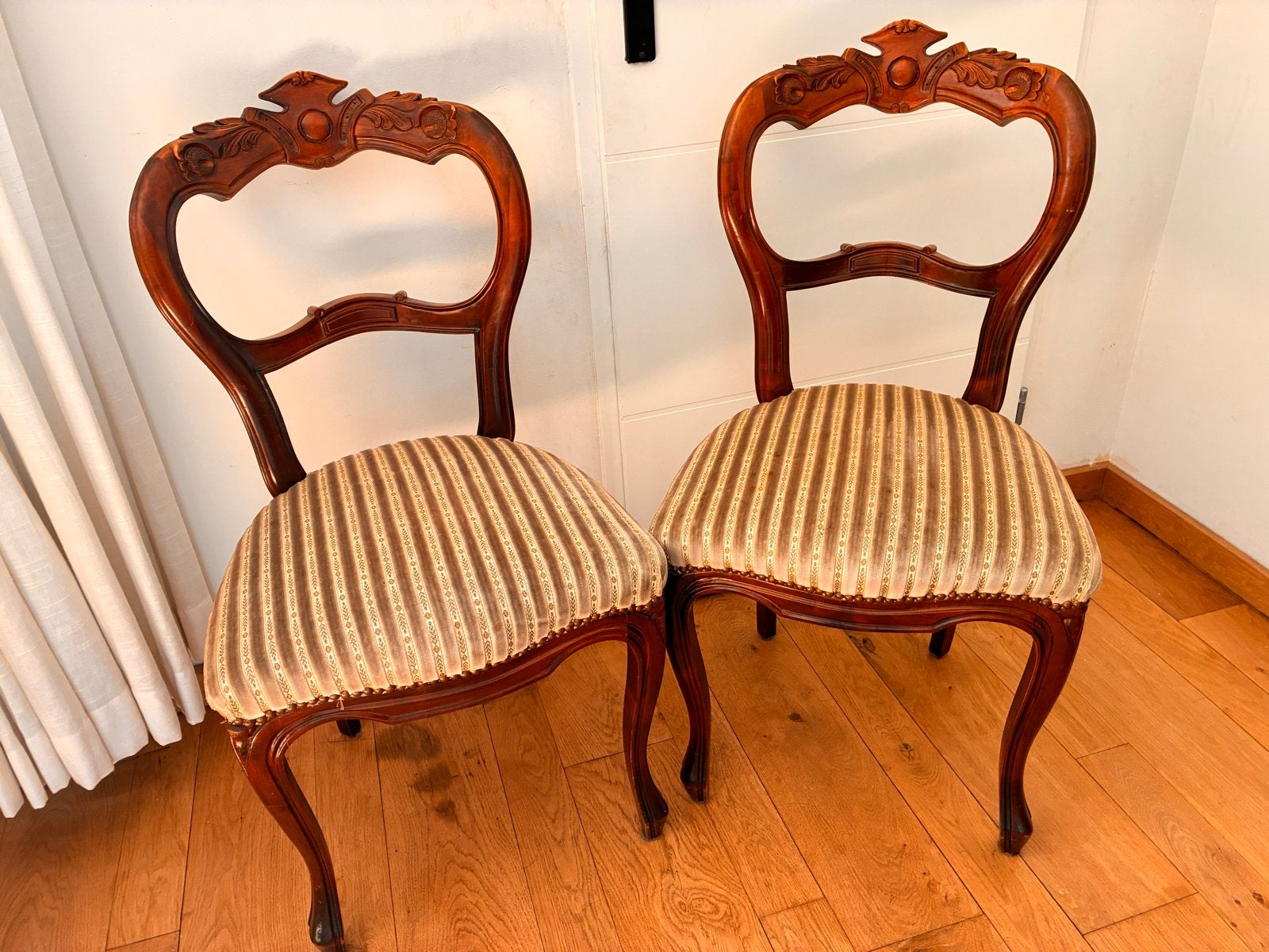 Set van 2 antieke stoelen met gestreepte bekleding, Ophalen of Verzenden
