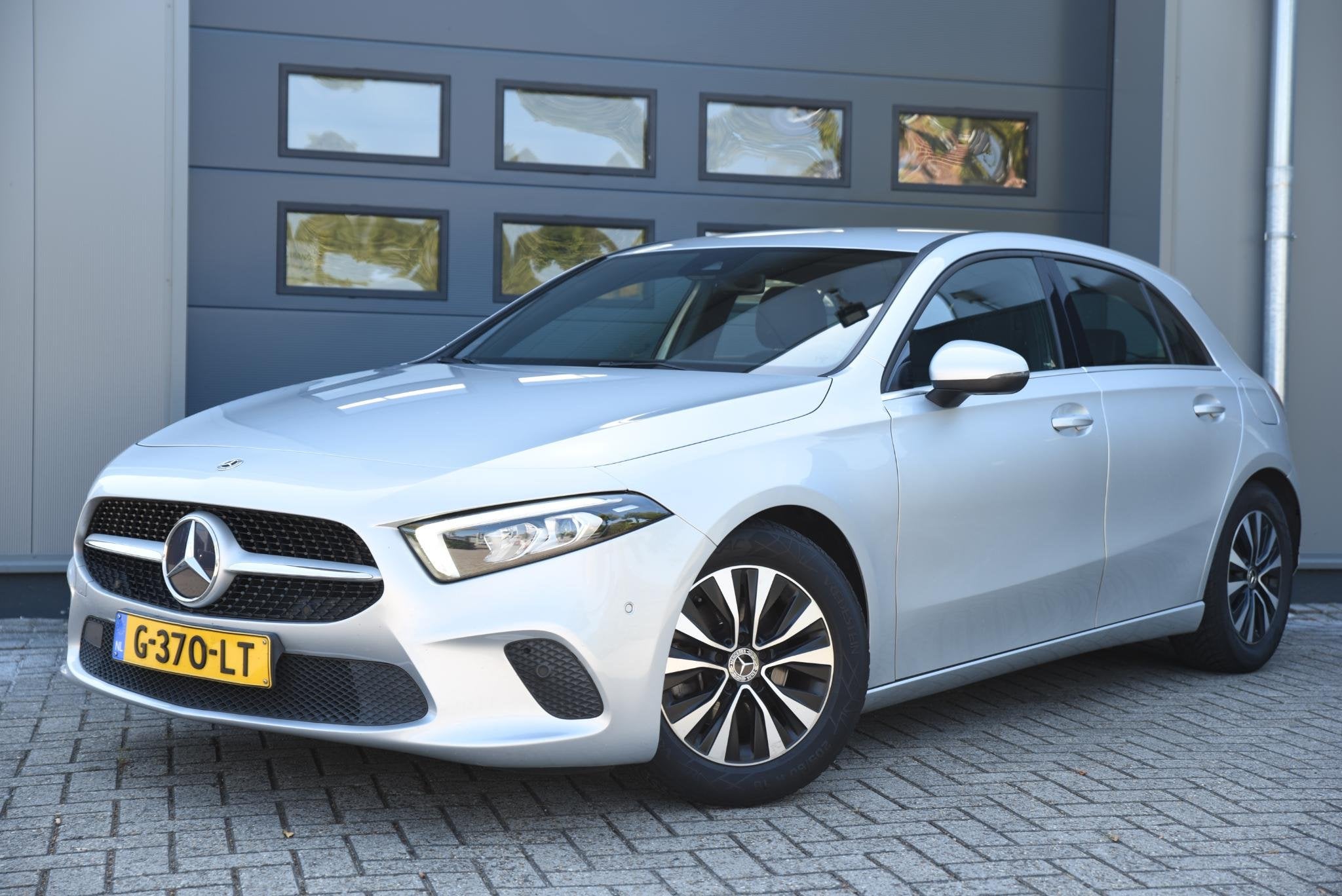 Mercedes-Benz A-klasse 180 Business Solution Widescreen - Al, Auto's, 136 pk, Gebruikt, 4 cilinders, Leder en Stof