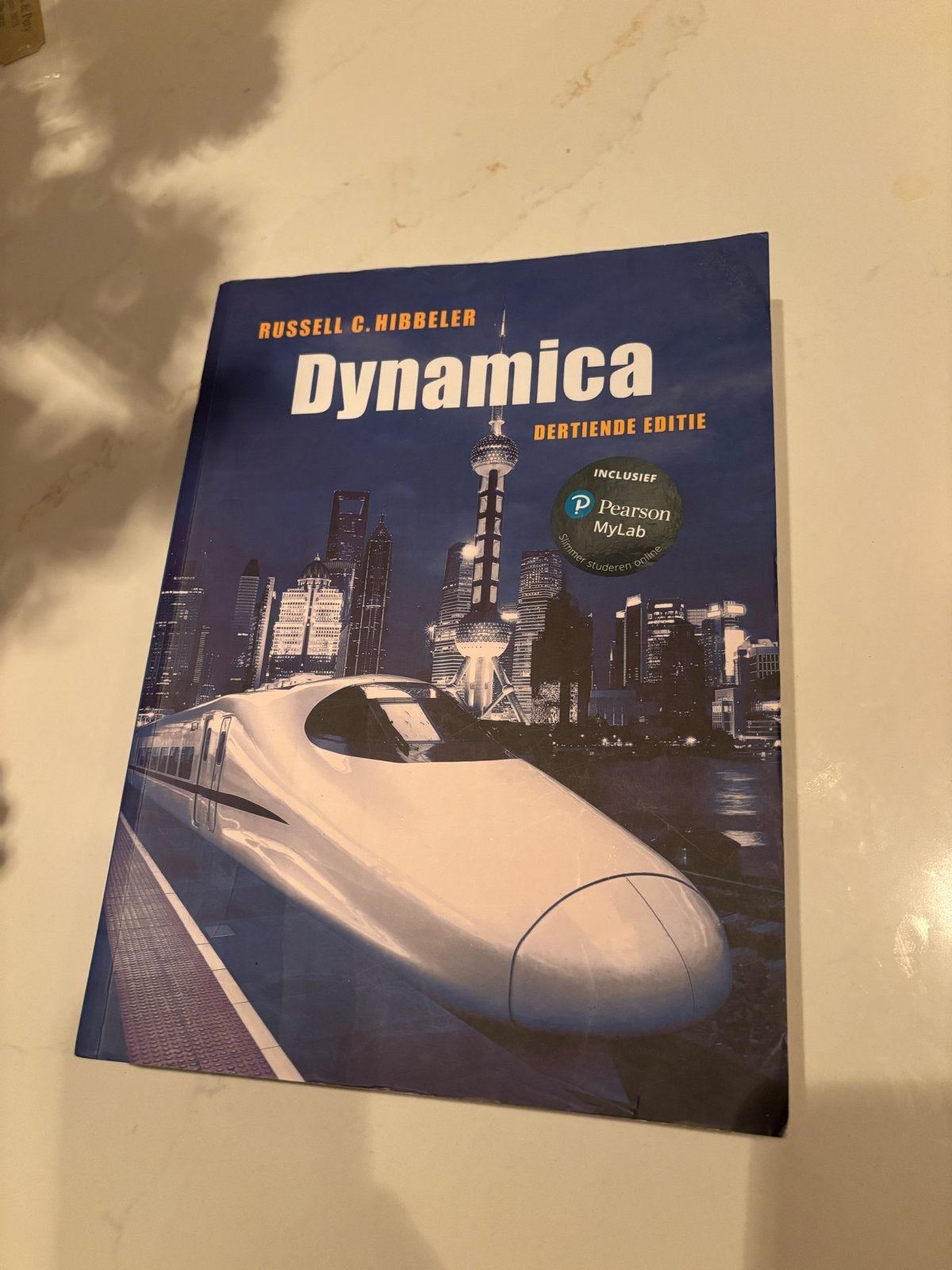 Dynamica - Russell C. Hibbeler (Dertiende Editie), Ophalen of Verzenden, Beta, Gelezen, HBO