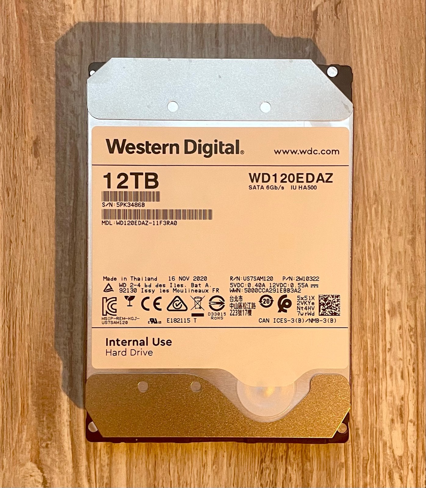 New - Western Digital 12TB HDD SATA - WD120EDAZ, Computers en Software, Harde schijven, Intern, 12TB, Ophalen of Verzenden, Zo goed als nieuw