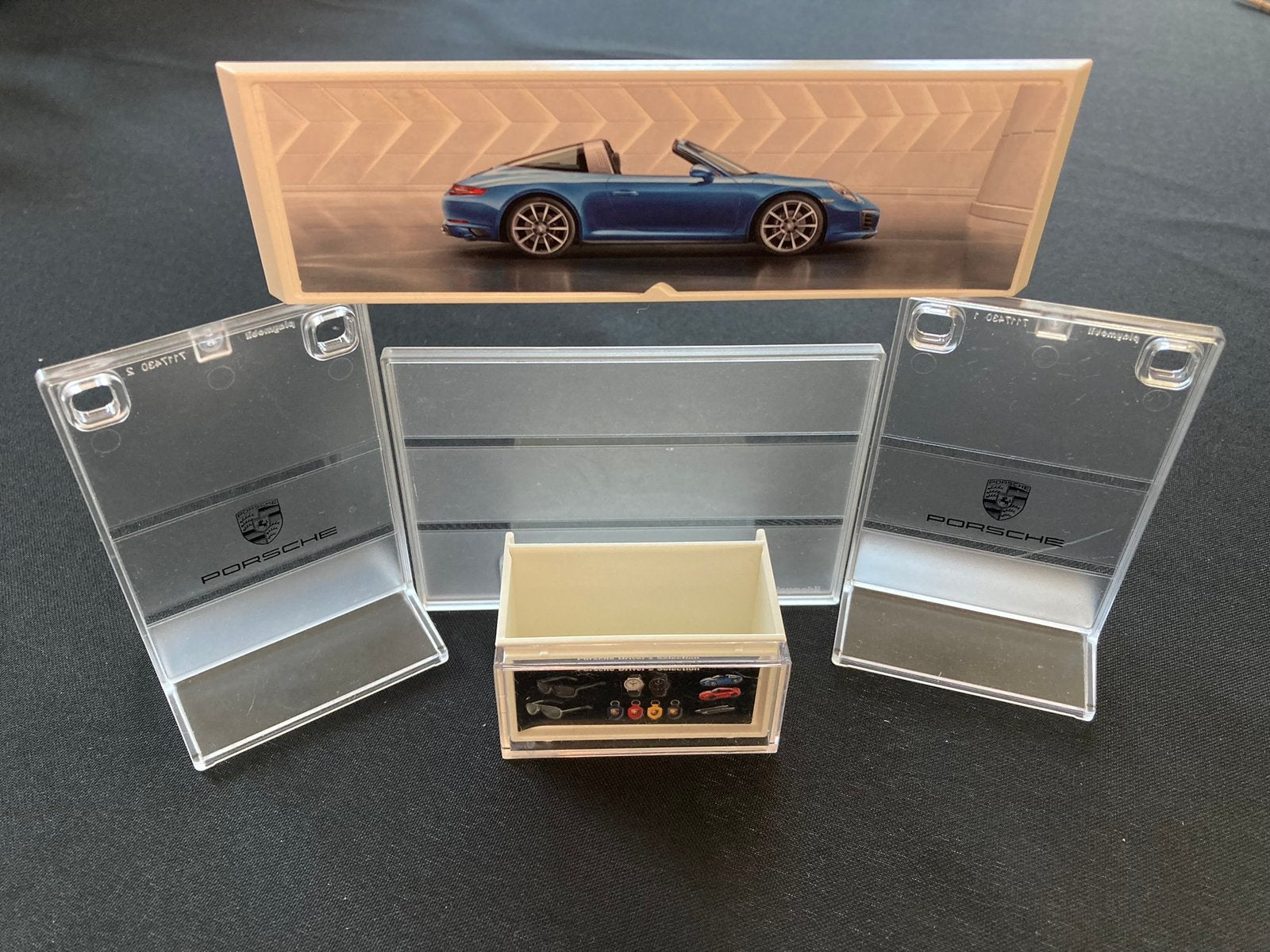 Playmobil porche bord op stellage., Ophalen of Verzenden, Zo goed als nieuw