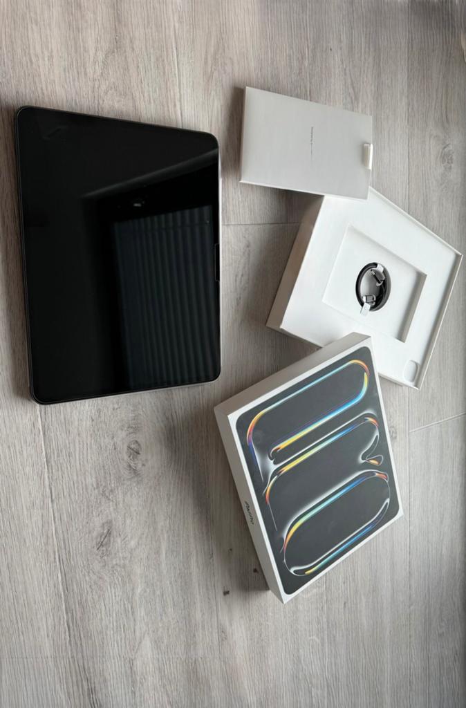 Apple Ipad Pro M4 7th generation, Computers en Software, Apple iPads, Ophalen, 13 inch of meer, Zo goed als nieuw, Apple iPad Pro