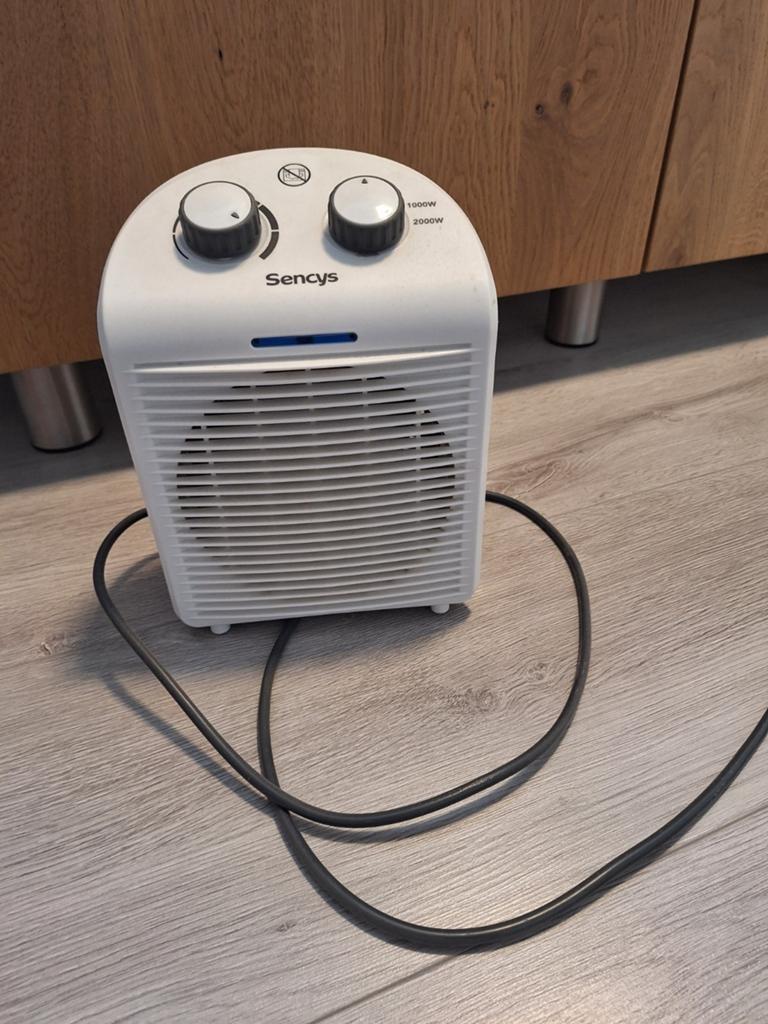 Sencys elektrische kachel 1000W/2000W, Doe-het-zelf en Verbouw, Gebruikt, Minder dan 30 cm, Kachel, Minder dan 60 cm