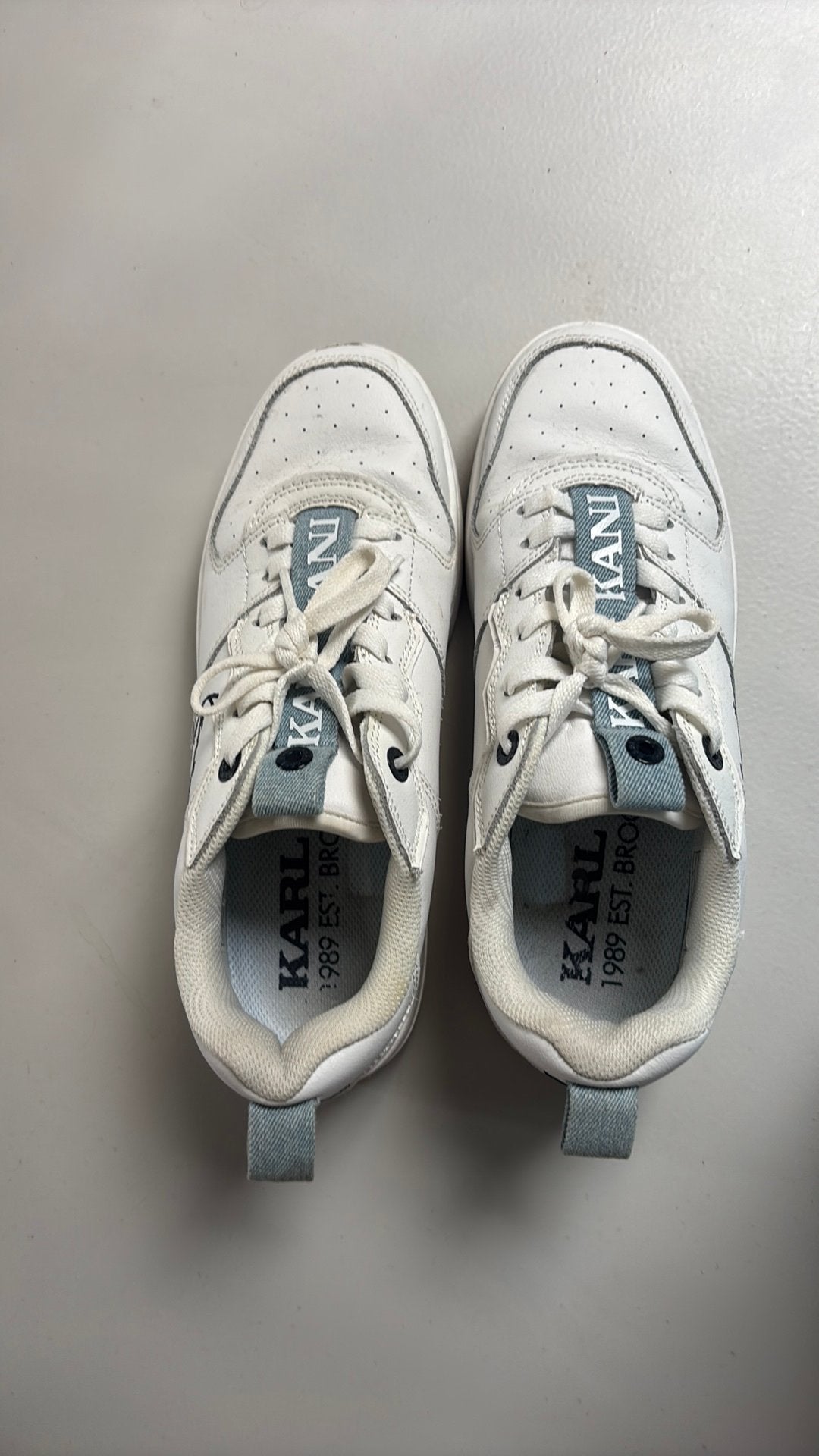 Karl kani schoenen maat 43, Kleding | Dames, Schoenen, Ophalen of Verzenden, Zo goed als nieuw, Zwart, Sneakers of Gympen