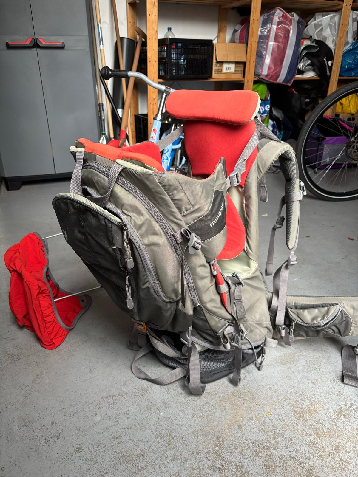 Macpac rugdrager, Kinderen en Baby's, Babydragers en Draagdoeken, Gebruikt, Rug, Draagzak, Ophalen