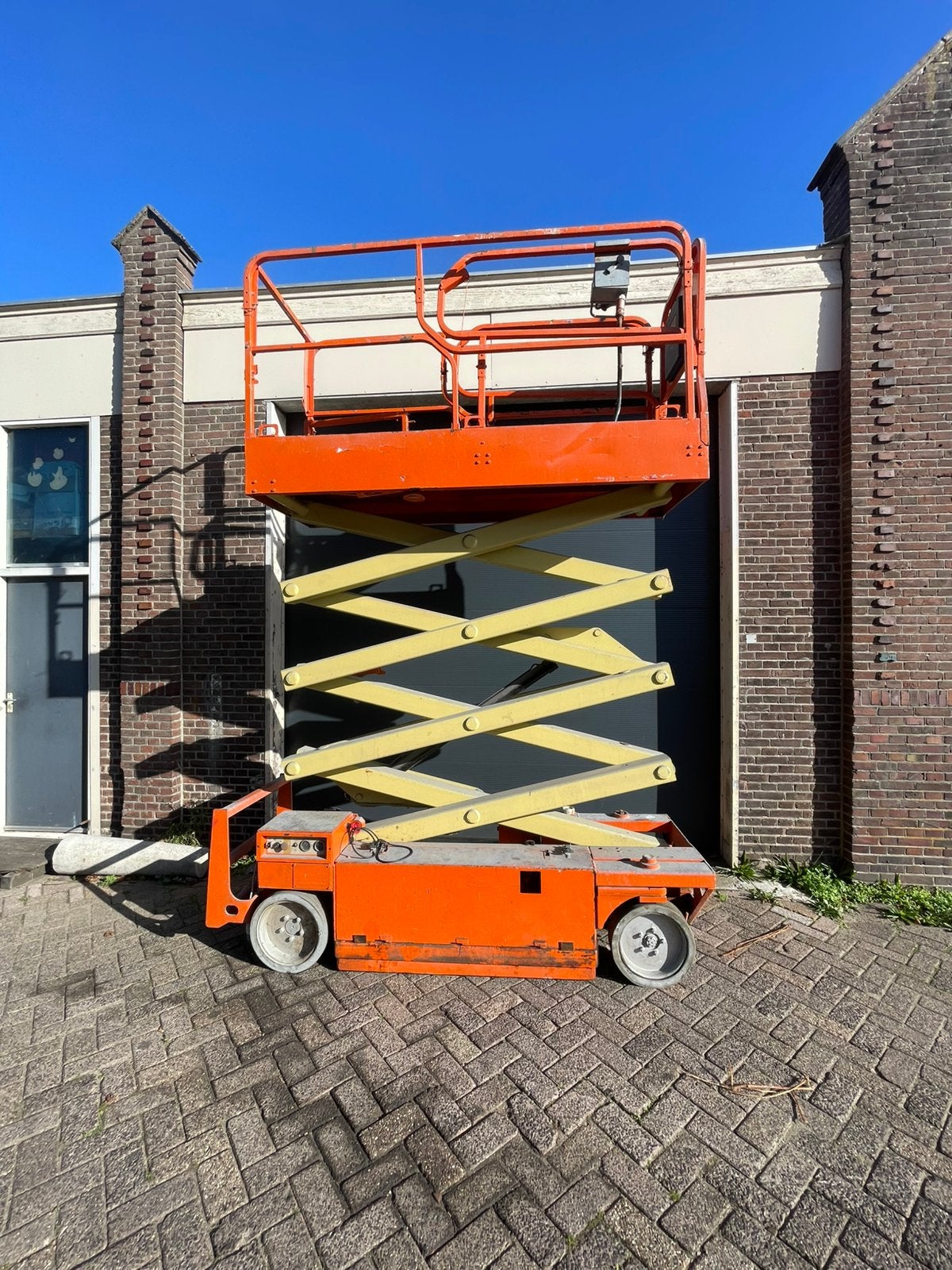 Leuke hoogwerken 7,85m vloer hoogte nieuwe accu’s!!, Ophalen