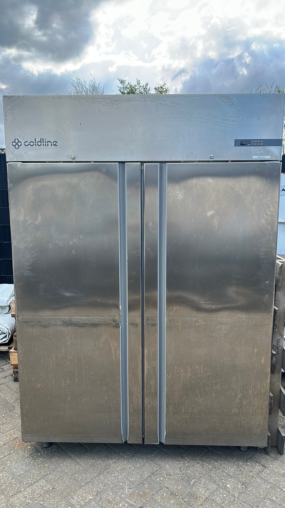 Grote RVS kast. 148 cm breed. 210 cm hoog., Ophalen, Gebruikt, 170 cm of meer