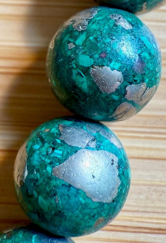 Malachiet met pyriet kralen 8mm–hartchakra–goede kw., Met edelsteen, Nieuw, Ophalen of Verzenden, Steen of Mineraal