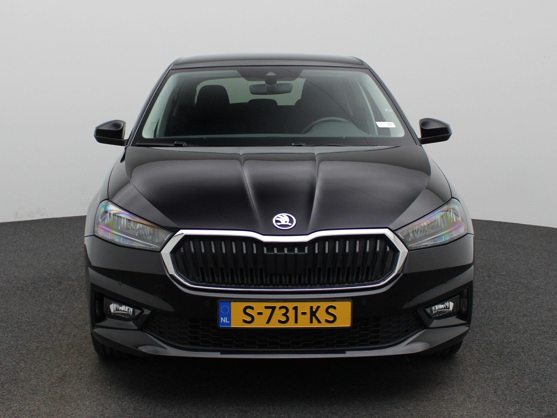Skoda Fabia 1.0 TSI Ambition | PANORAMADAK | NAVIGATIE | PAR, Voorwielaandrijving, 12 maanden, Stof, Gebruikt