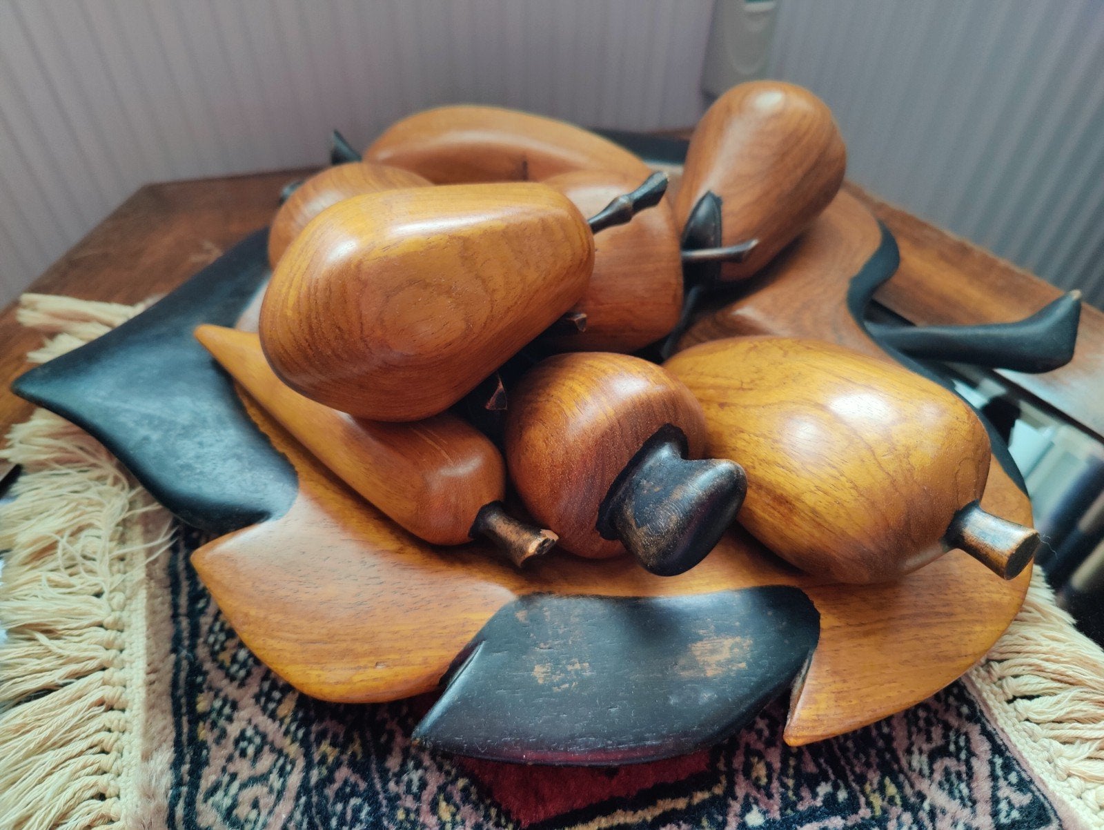 Afrikaanse houten fruitschaal met divers fruit, Ophalen