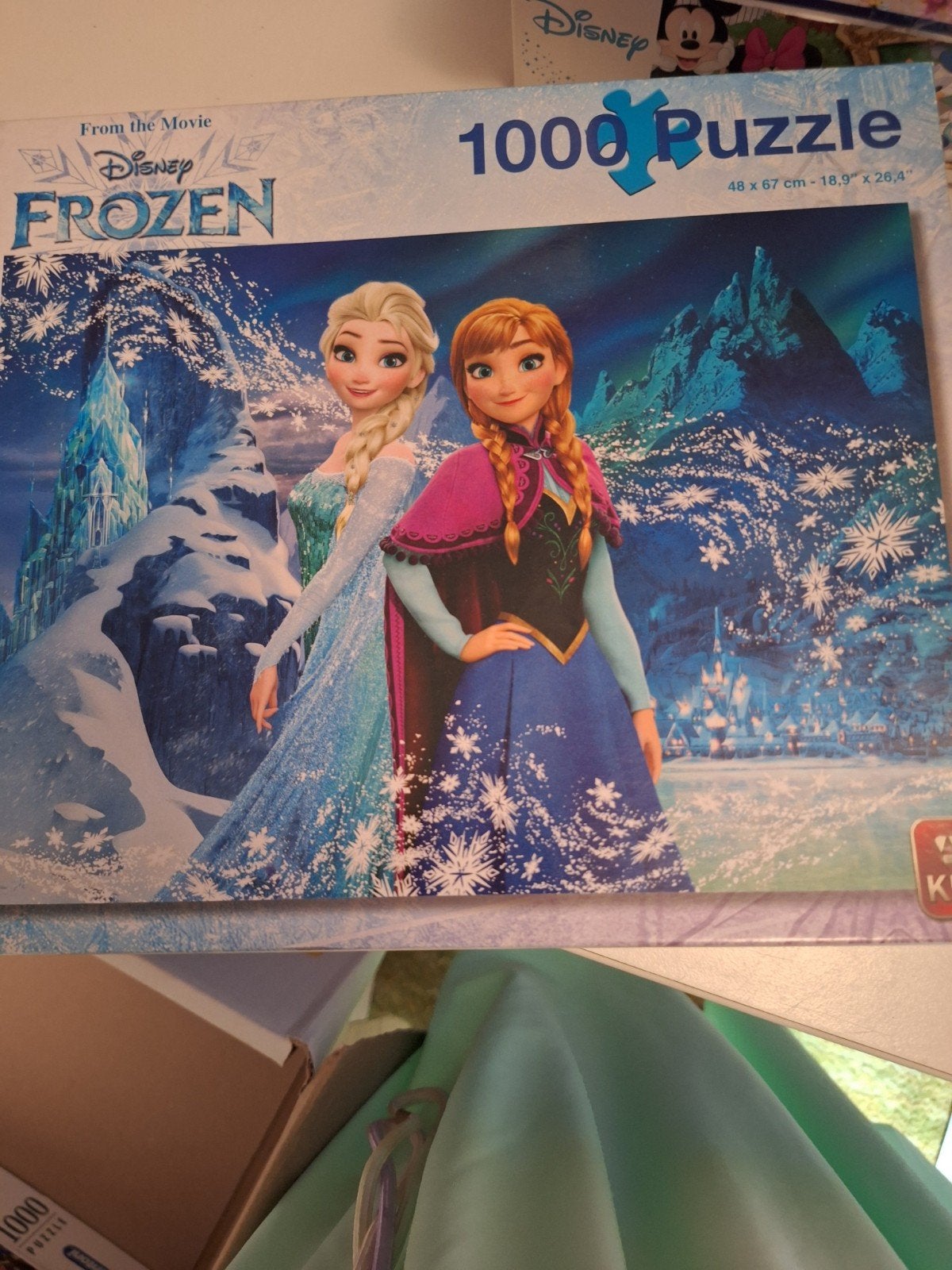 Disney puzzel frozen..met sneeuw compleet 1x gemaakt, Ophalen, 500 t/m 1500 stukjes, Zo goed als nieuw, Legpuzzel