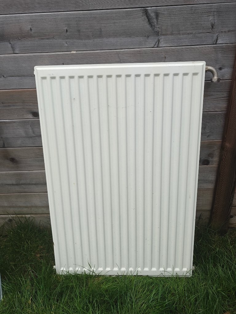 Verticale radiator 90x60 cm, Doe-het-zelf en Verbouw, Verwarming en Radiatoren, Ophalen, Gebruikt, Radiator, 60 tot 150 cm