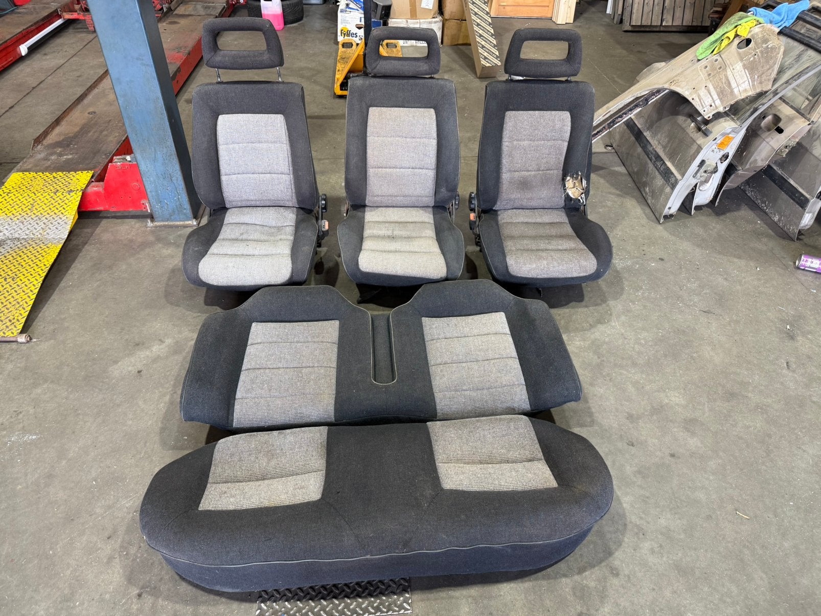 Audi coupe gt/quattro b2 stoelen en achterbank, Auto-onderdelen, Ophalen, Gebruikt, Audi