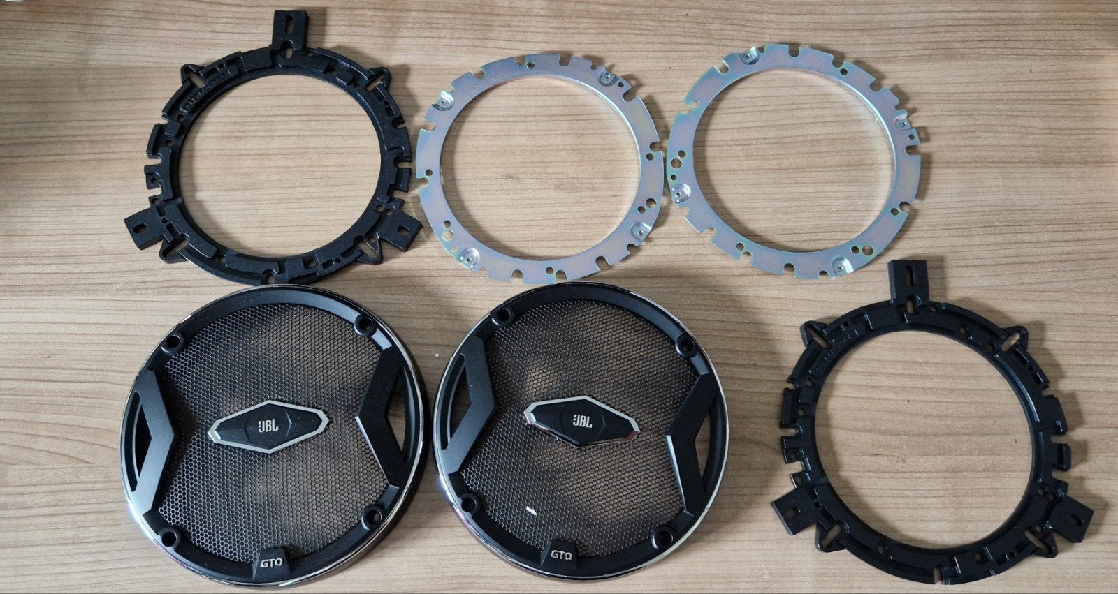 JBL GTO speakerhoezen en montageringen (nieuw), Auto diversen, Ophalen of Verzenden