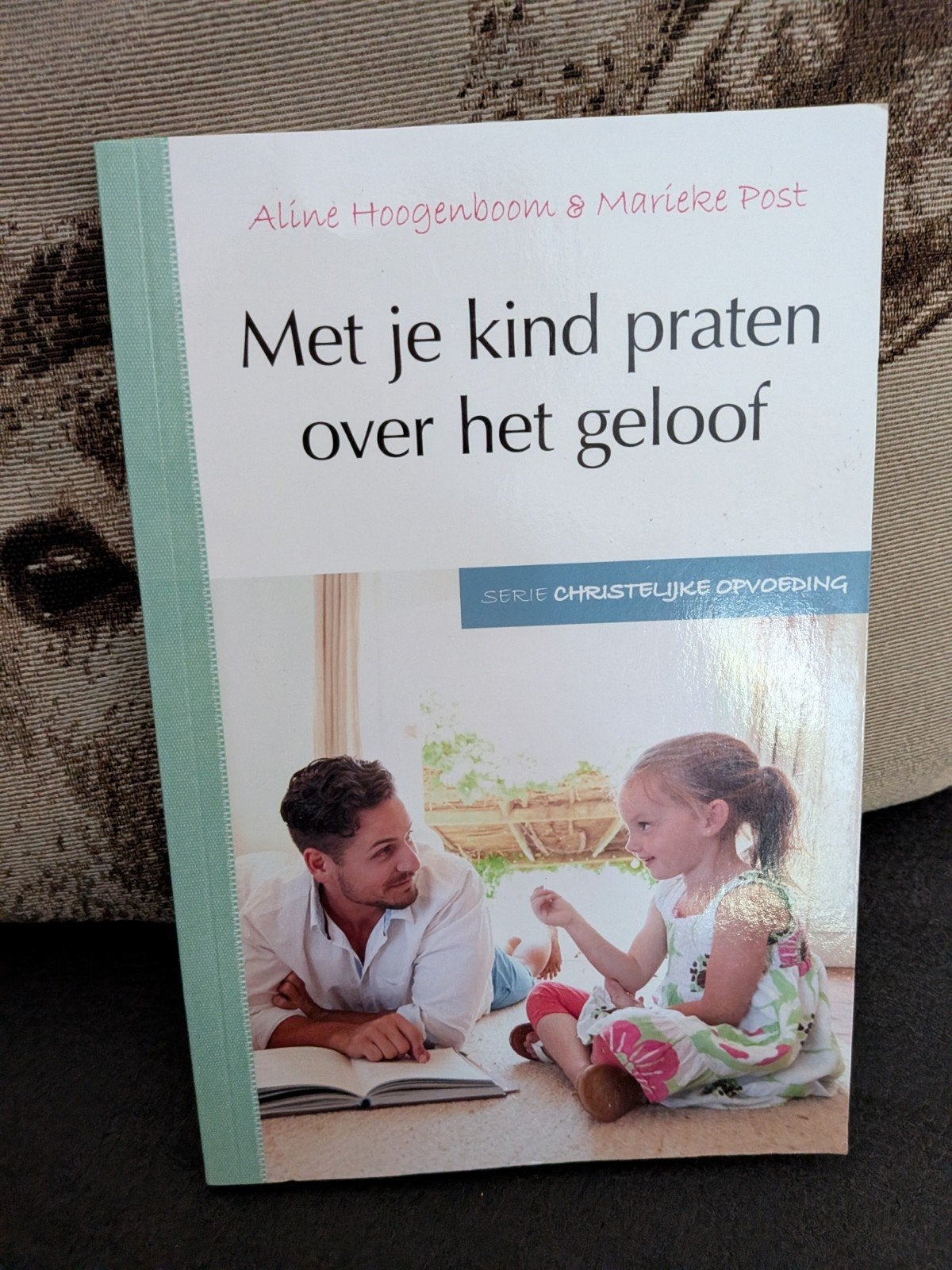 met je kind praten over het geloof boek, Ophalen of Verzenden, Zo goed als nieuw