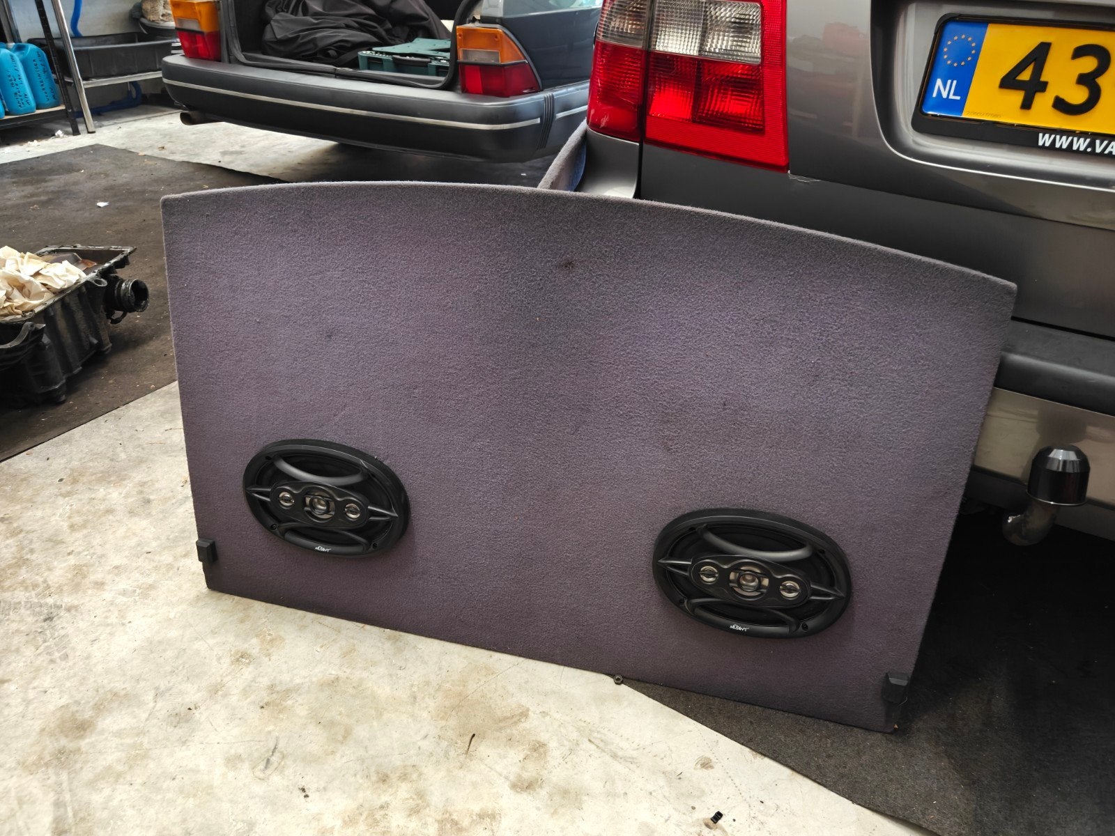 Saab 900 Classic hoedenplank met Speakers, Ophalen