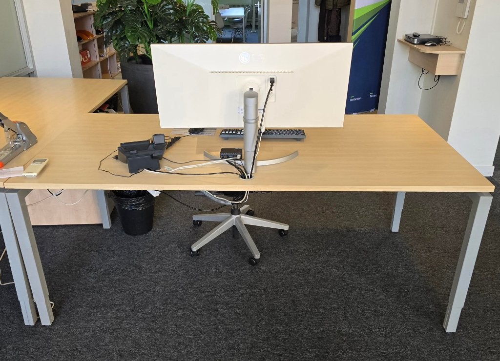 Bureaus voor op kantoor, Receptie of Entree, Ophalen, Gebruikt, Bureau