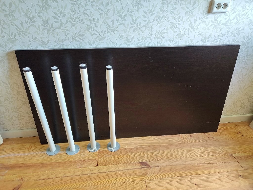 Zwart bureau Ikea Vika Amon + Adils poten, Ophalen, Gebruikt, Spaanplaat of MDF, IKEA