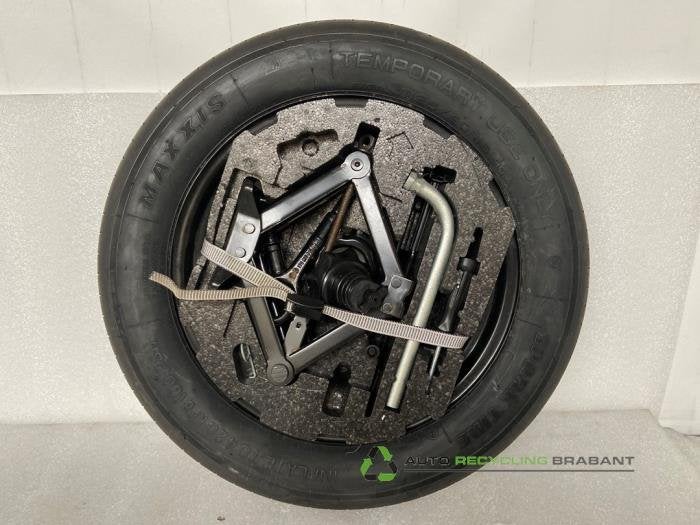 Reservewiel van een Volkswagen Beetle, Auto-onderdelen, Gebruikt, Velg(en), -, -