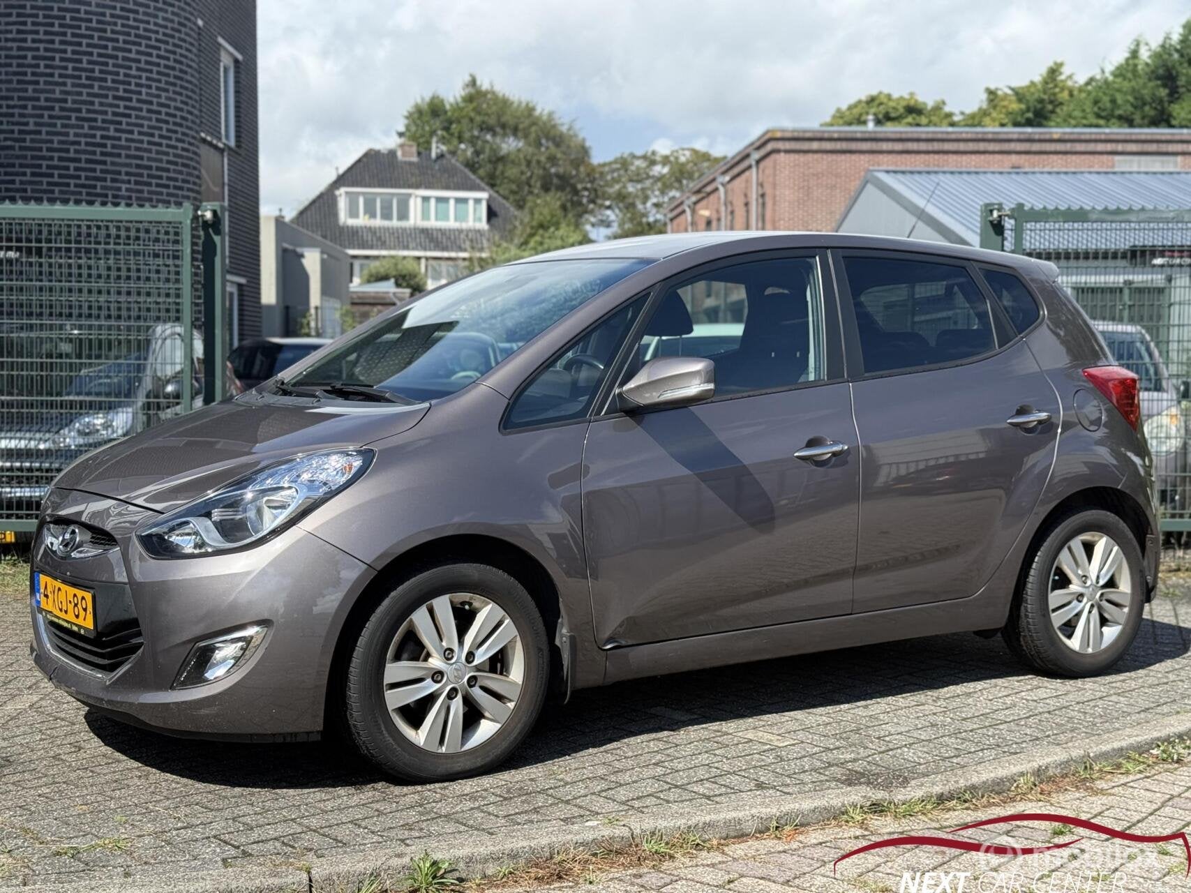 Hyundai ix20 1.6i i-Catcher Automaat, Auto's, Hyundai, 15 km/l, 1591 cc, 4 cilinders, Bruin