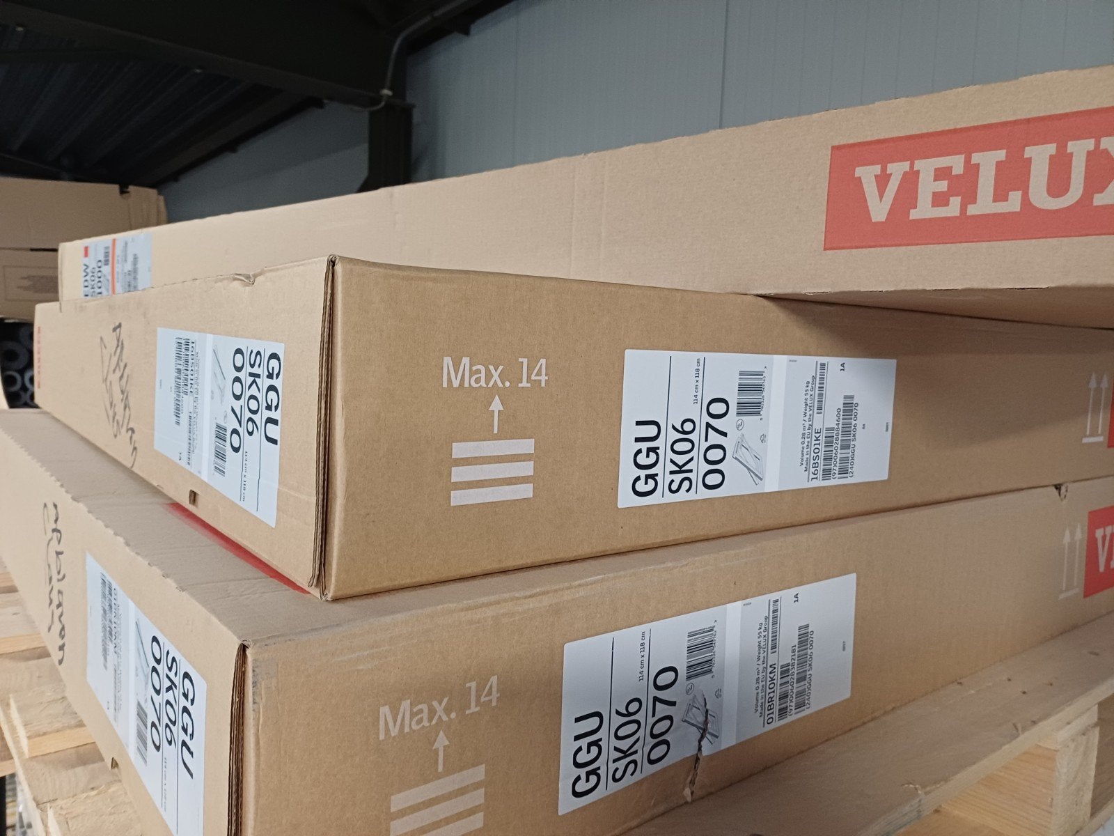 2 nieuwe Velux dakramen GGU SK06 0070 met gootstukken, Ophalen, Nieuw, Dakraam