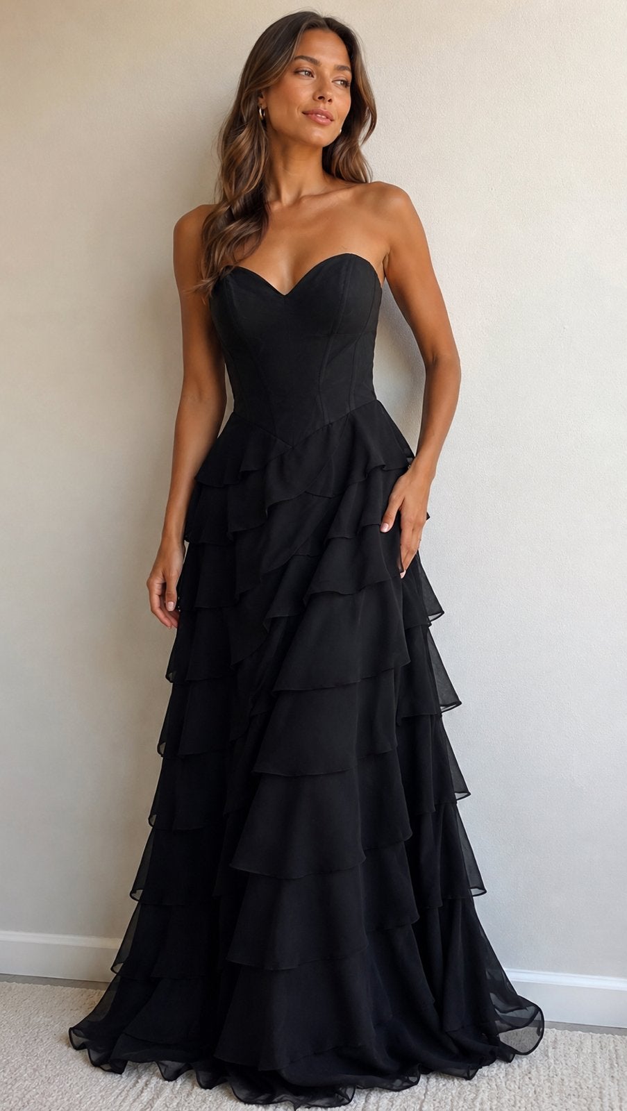 Karen Millen zwarte strapless zijden jurk met volants, Maat 38/40 (M), Zwart, Ophalen of Verzenden, Gedragen