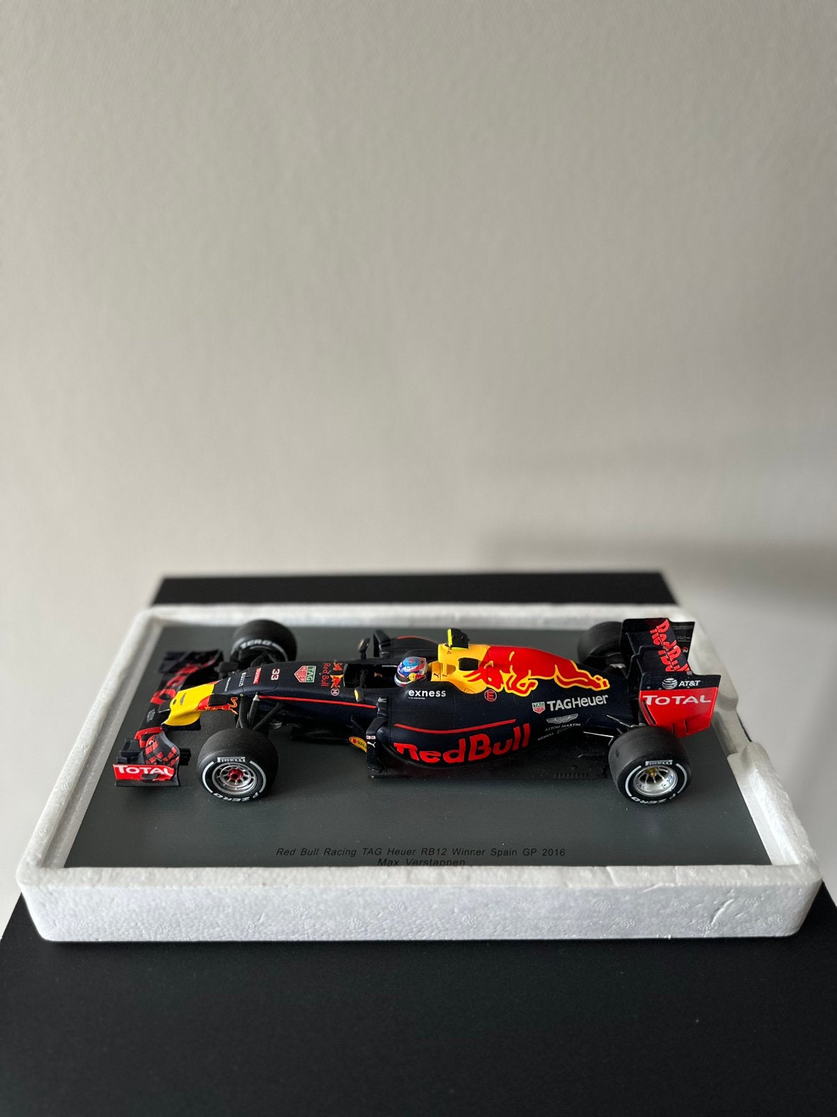 Max Verstappen spain spark 1:18 1e overwinning, Ophalen of Verzenden, Zo goed als nieuw, Formule 1