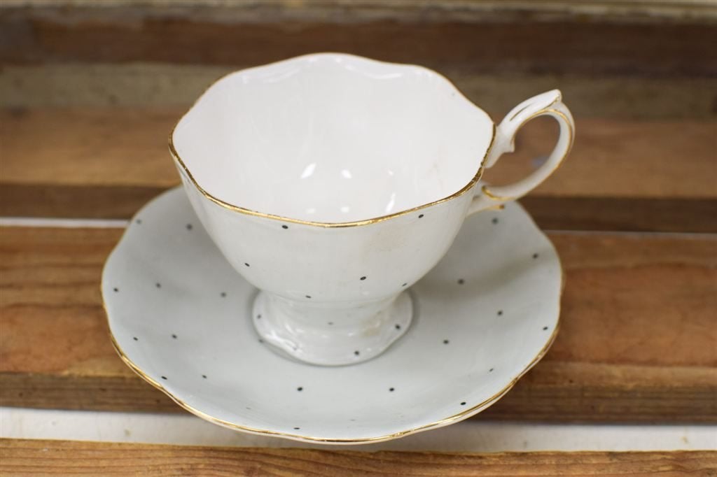 Royal Albert porseleinen kop en schotel 45381, Huis en Inrichting, Keuken | Servies, Gebruikt, Ophalen of Verzenden, Bord(en)