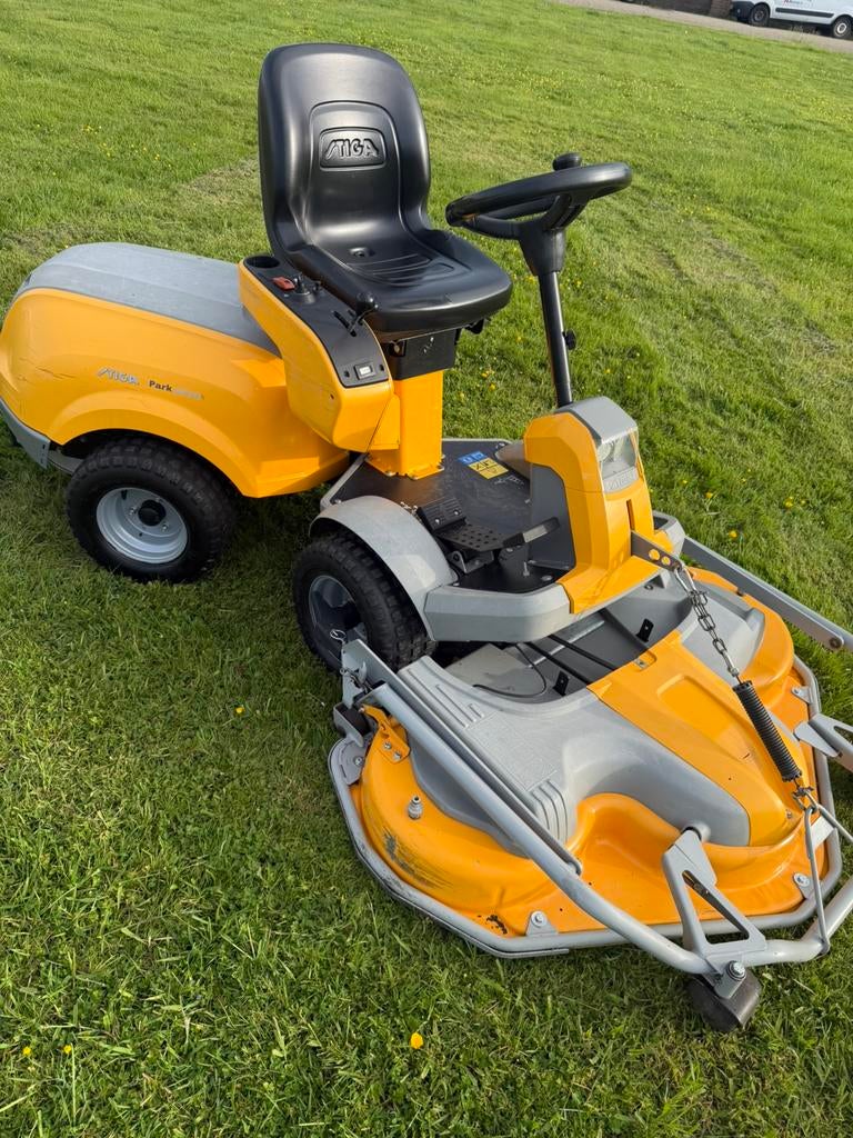 Stiga Park Diesel AWD, Tuin en Terras, Zitmaaiers, Ophalen of Verzenden, Zo goed als nieuw, Mulchfunctie, 120 cm of meer