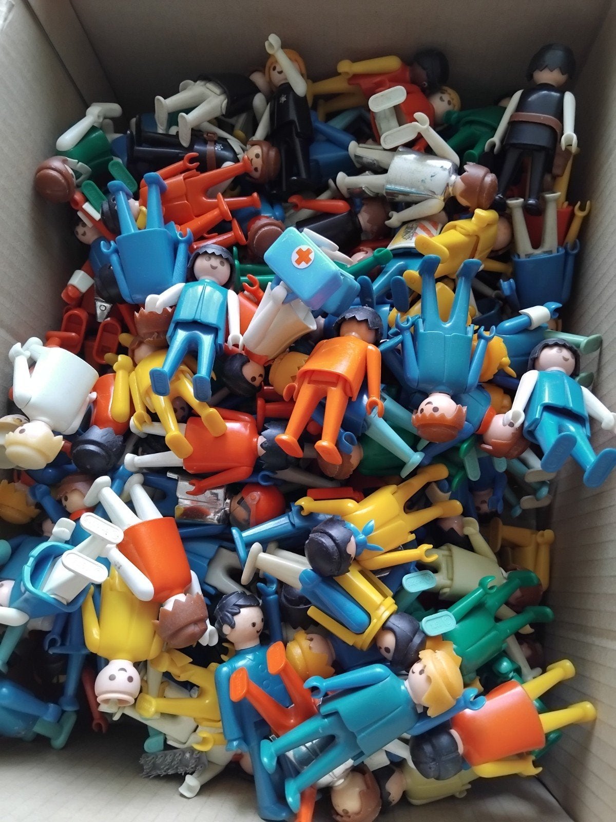 Grote partij geobra 1974 190 poppetjes sets accessoires, Ophalen, Gebruikt, Losse onderdelen, Figuren