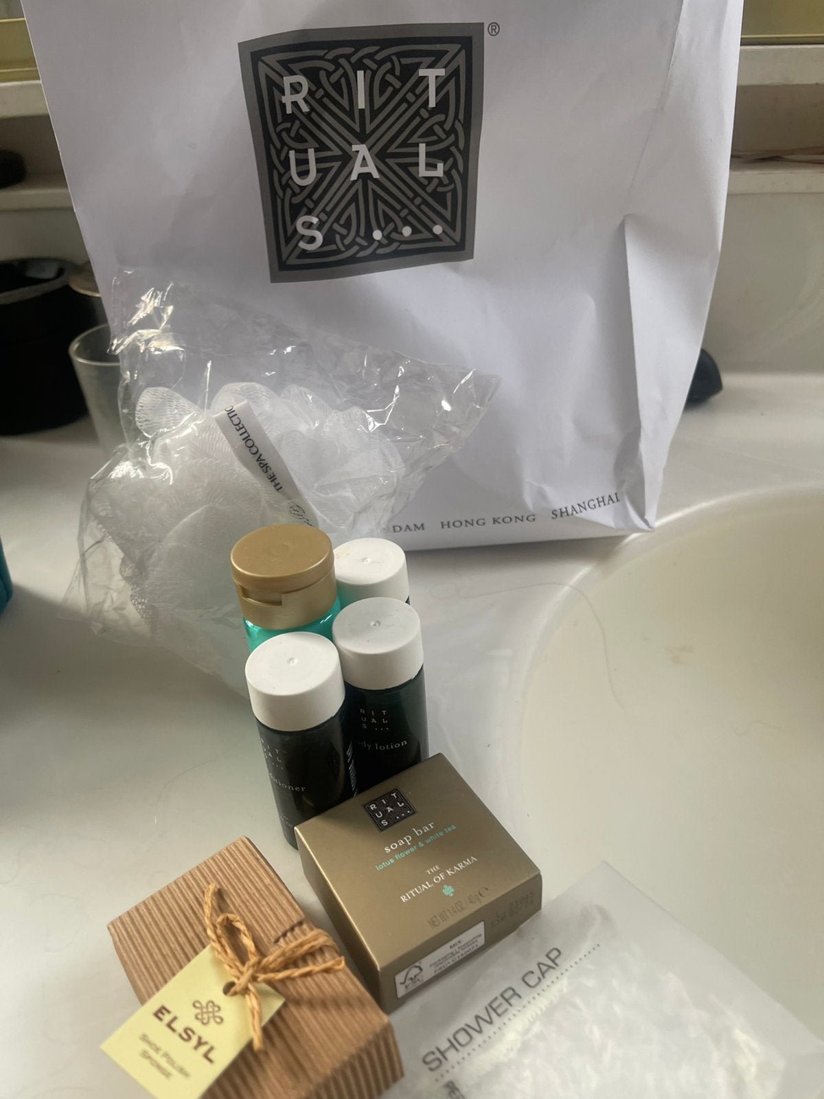 Zeven mini lichaamsproducten rituals en assesoires, Ophalen of Verzenden, Nieuw, Bad & Douche