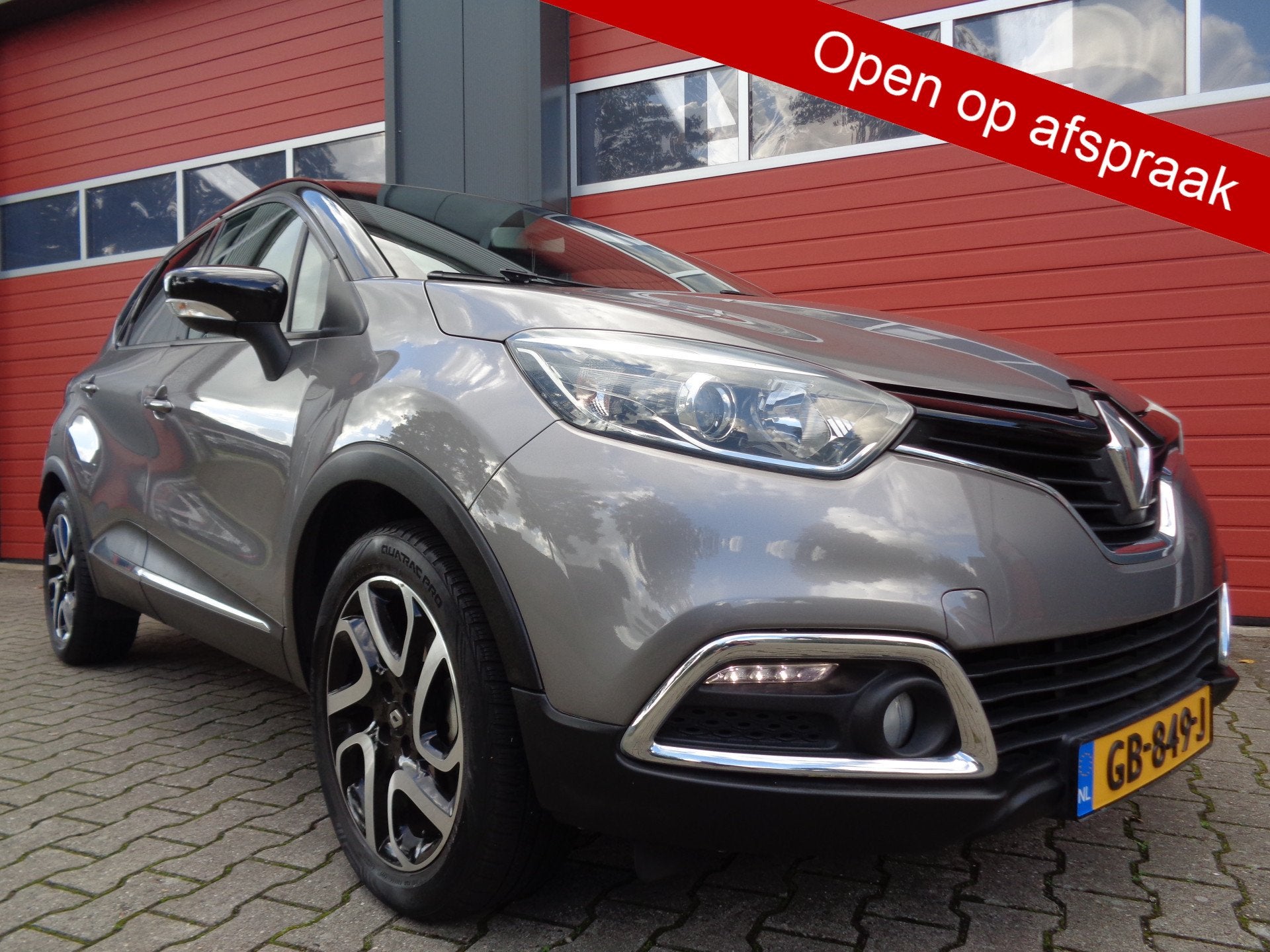 Renault Captur 1.2 TCe Dynamique 120PK Automaat clima Navi C, Euro 5, 4 cilinders, Origineel Nederlands, 19 km/l