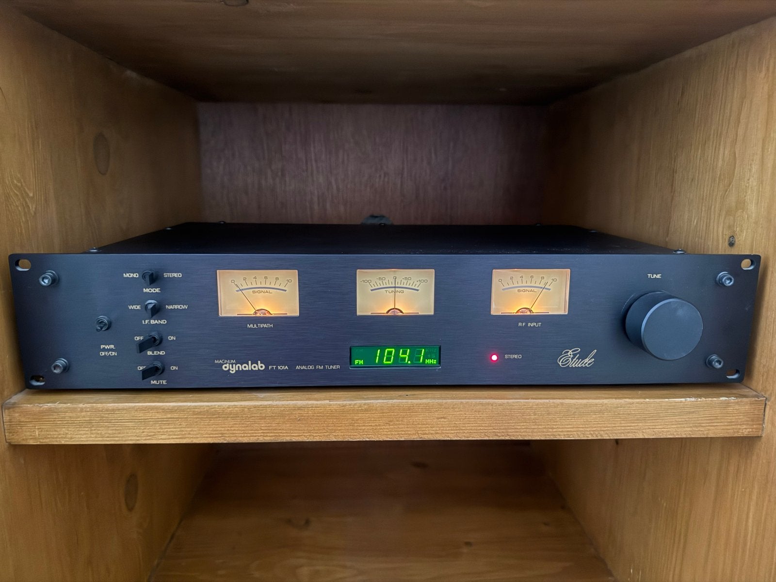 Magnum Dynalab FT 101A Etude FM Tuner, Audio, Tv en Foto, Tuners, Zo goed als nieuw, Analoog, Ophalen of Verzenden
