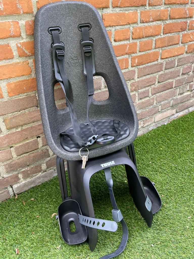 Thule achterzitje/fietsstoeltje, Ophalen, Zo goed als nieuw, Achterzitje