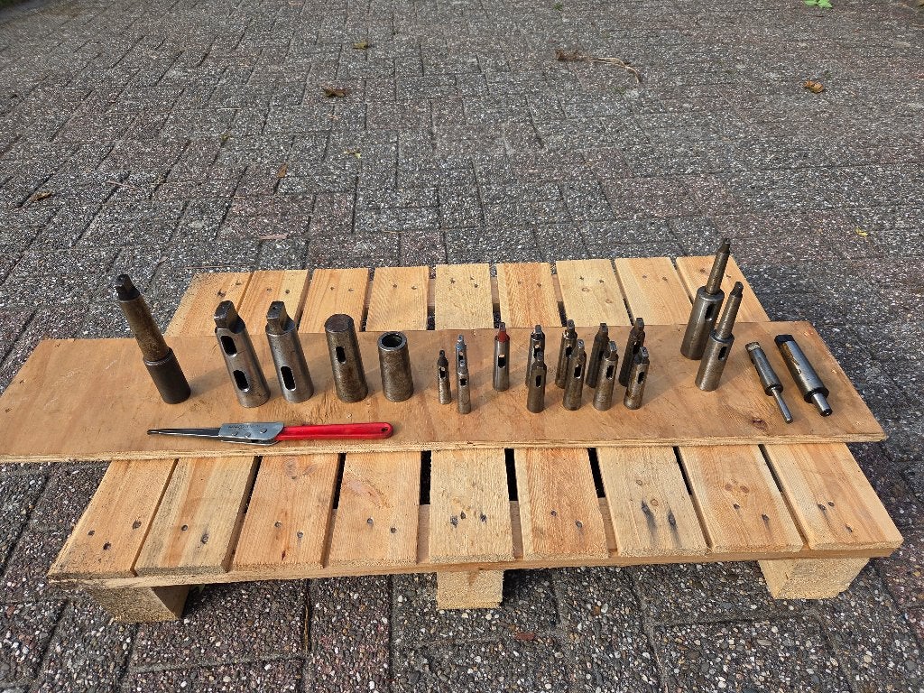 Reduceerhulzen morseconus, Ophalen of Verzenden, Gebruikt, Kolomboormachine