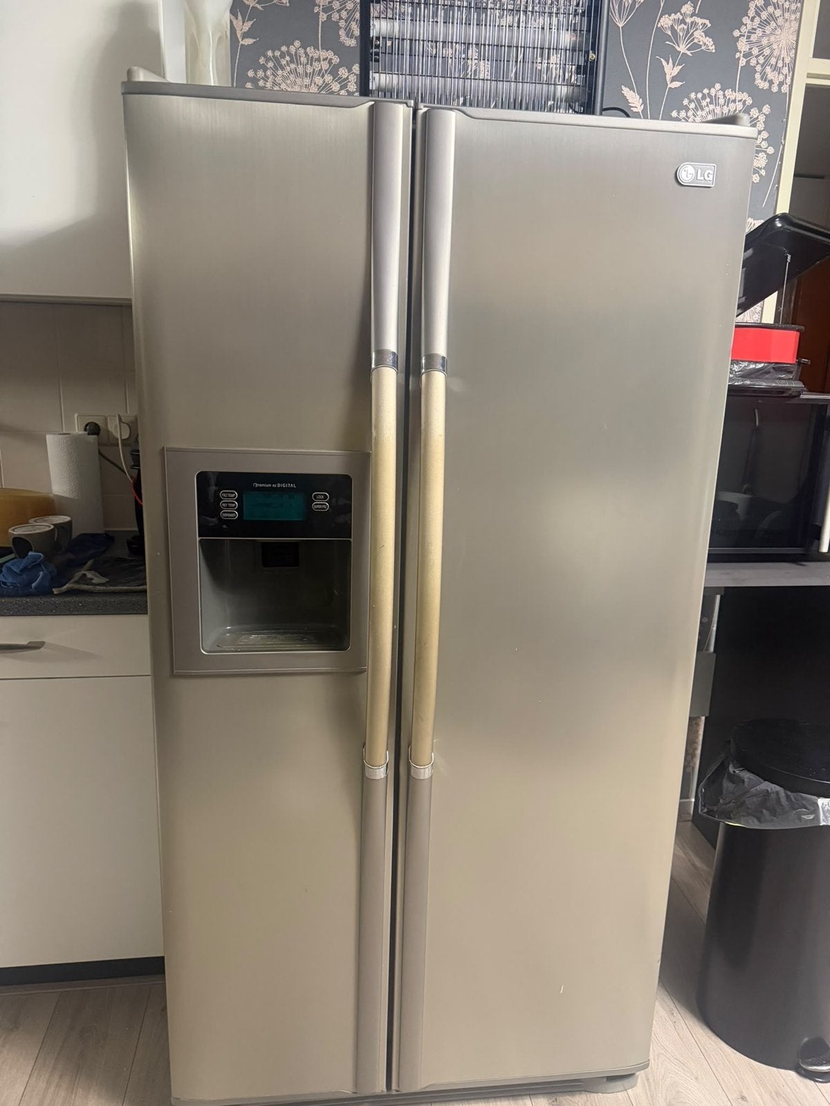 LG Amerikaanse koelkast met waterdispenser, Witgoed en Apparatuur, Ophalen, Gebruikt, 200 liter of meer, 60 cm of meer