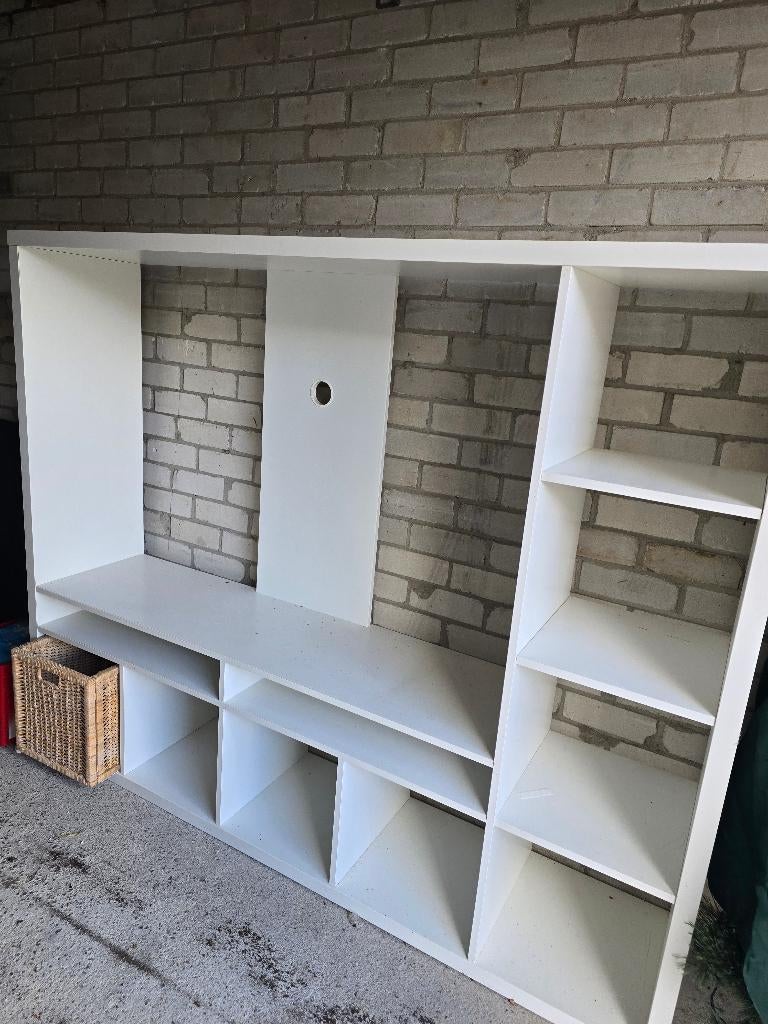 IKEA Tv unit, Huis en Inrichting, Kasten | Televisiemeubels, Ophalen, Gebruikt, 150 tot 200 cm, 150 tot 200 cm