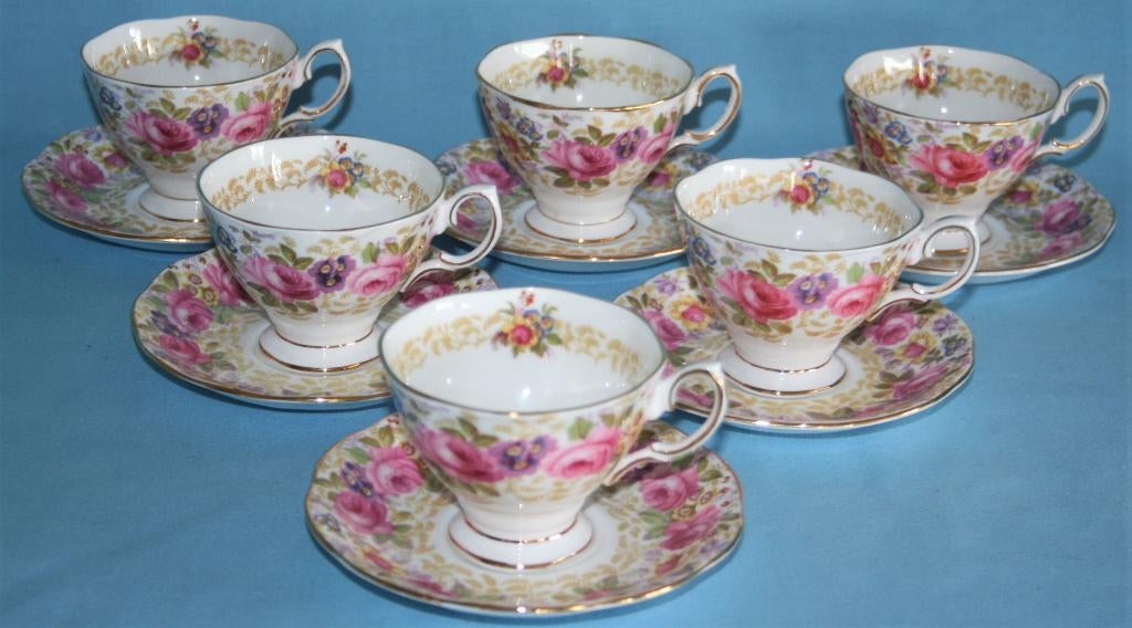 Royal Albert " Serena " 6 x Dames kop & Schotels, Ophalen of Verzenden, Zo goed als nieuw, 2de Hands, Overige stijlen
