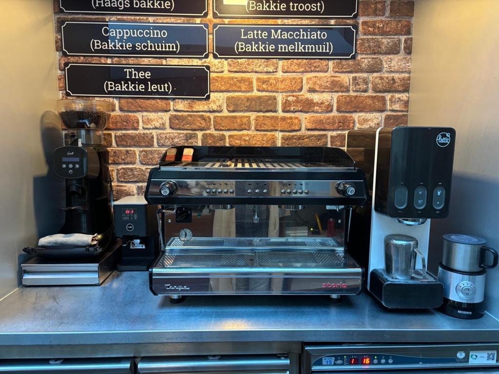 Complete Barista Uitzet: Astoria Espressomachine & Meer, Ophalen, Gebruikt, Koffie en Espresso