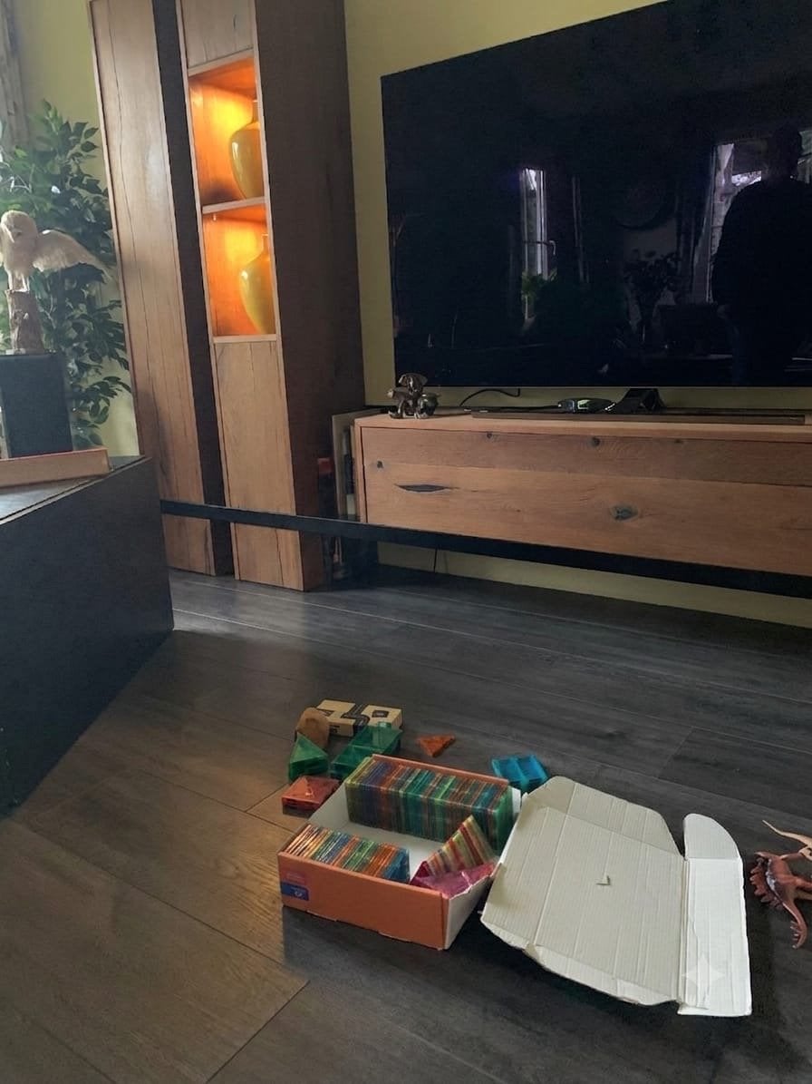 Maatwerk kast eiken fineer op zwart stalen plaat - 3 delen, Ophalen, Zo goed als nieuw