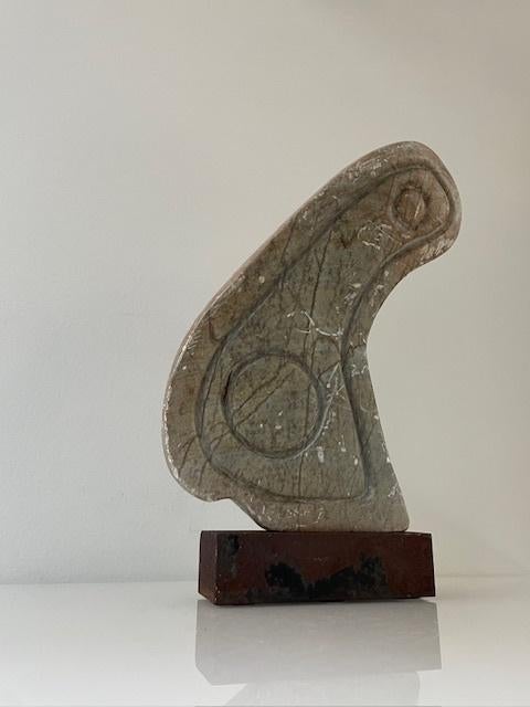 Brutalistische sculptuur steen op cortenstaal, Ophalen of Verzenden