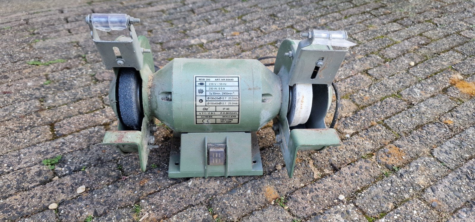 Tafelmodel slijpmachine - Werkbankslijpmachine, Ophalen, Gebruikt, Minder dan 700 watt, Werkbankslijpmachine